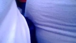 ایک اچھی گرفت کلیپ سکسی روسی اور سینوں کے ساتھ ایک لڑکی مرگا پر اس کی بلی rubs.