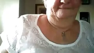 شرم brunette کاسٹنگ میں ایک Cunnilingus کرتا ہے. فیلم های سکسی روسی