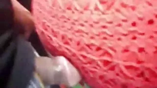 ایک فرشتہ undresses اور مشت زنی کے طور روسی سکسی فلم پر خوبصورت.